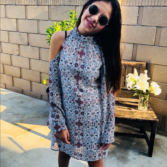 Astr Dresses & Skirts - Patterned bell selves dress